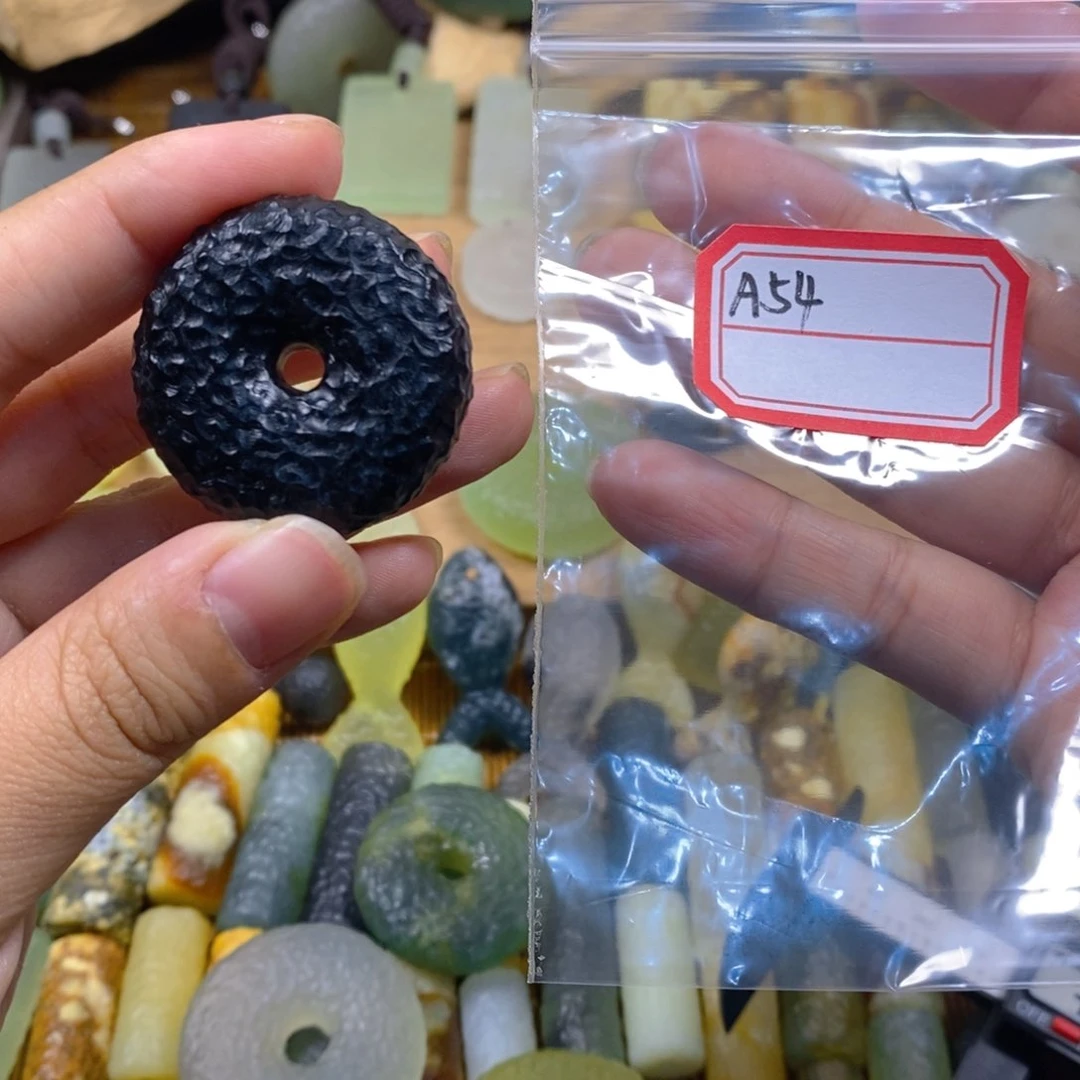 蛇纹石玉未镶嵌颈饰@****ミ