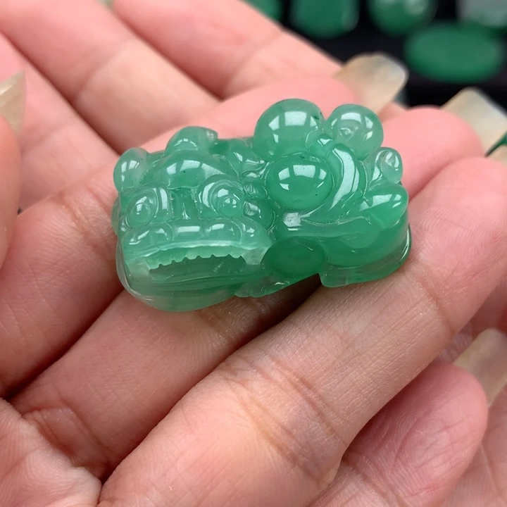 未镶嵌吊坠石英质玉（非洲翠）