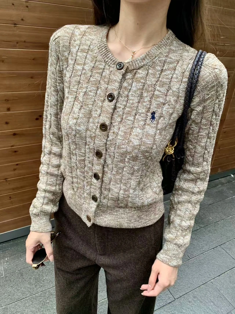 NOREA「冬季拉夫」复古圆领小马刺绣短款外套针织 NU1038