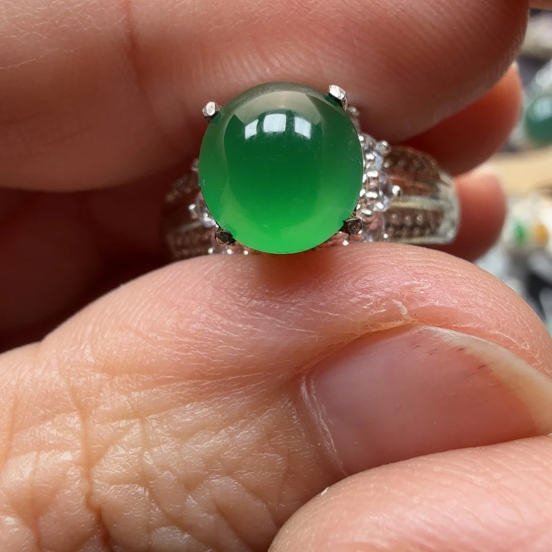 翡翠未镶嵌戒指8039