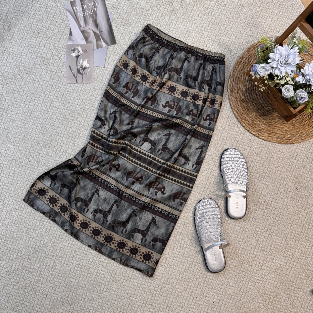 【小梦专属】·2025夏季新款时尚松紧腰大象长颈鹿开叉半身裙-8806