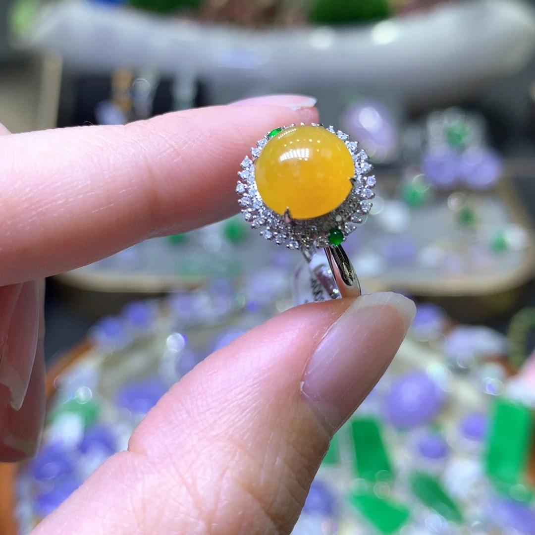 【闪购商品】翡翠颈饰18K金镶嵌翡翠吊坠项链