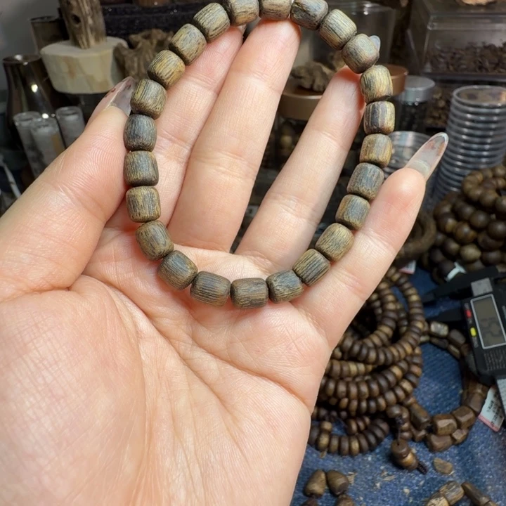 人***爱沉香碎屑沉香桶珠沉水海南老白奇单圈07