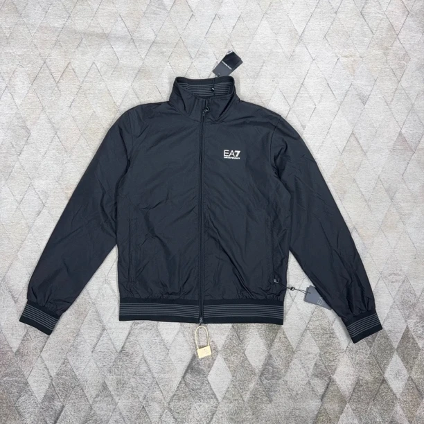 全新未使用 EMPORIO ARMANI/乔治·阿玛尼 黑色夹克 抓绒内里