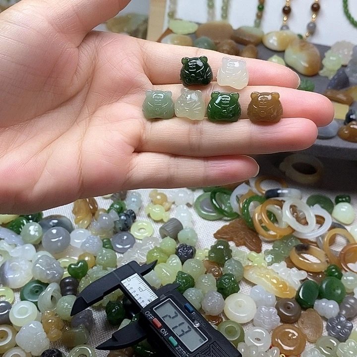 未镶嵌和田玉挂件虎头98一个多样性发其一