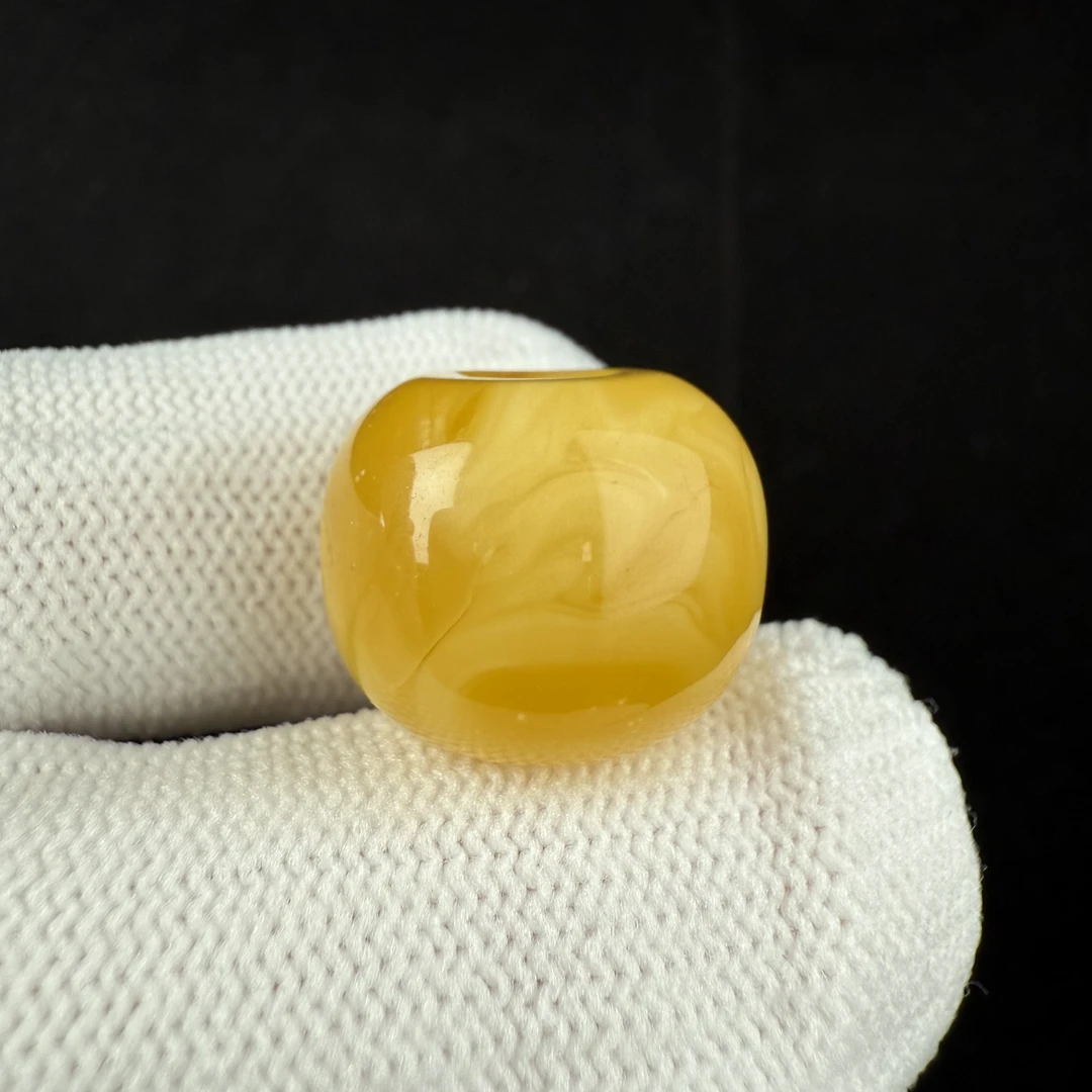 B4826天然蜜蜡 俄料瑕疵扣子墩子17.9*14.2mm 一物一图 假一罚十