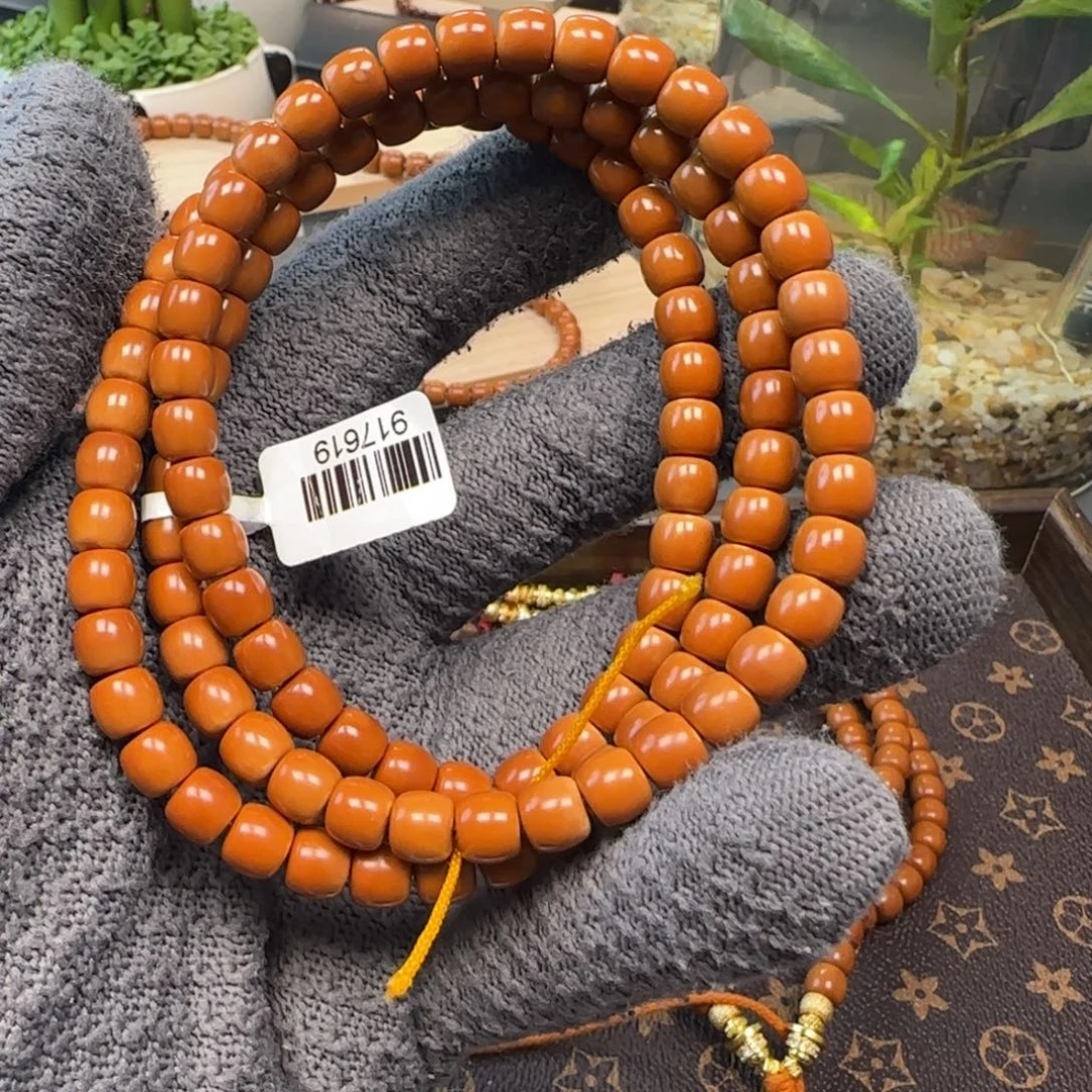 斯***克橄榄核吊坠老挝7.6mm三花面无白108