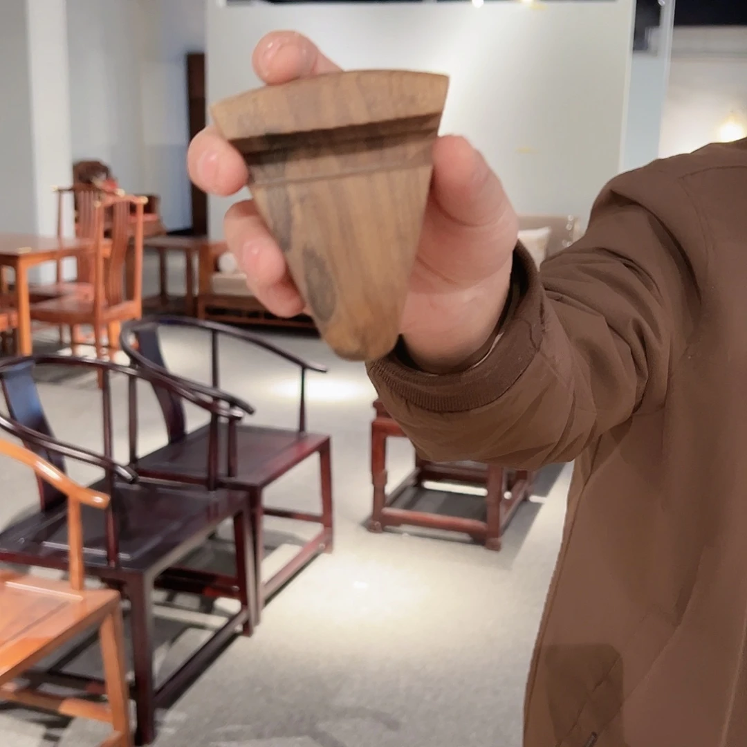 木核桃木手机支架 1个 捡漏价