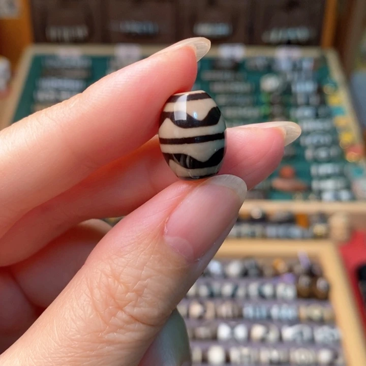 未镶嵌玛瑙/玉髓珠宝半成品