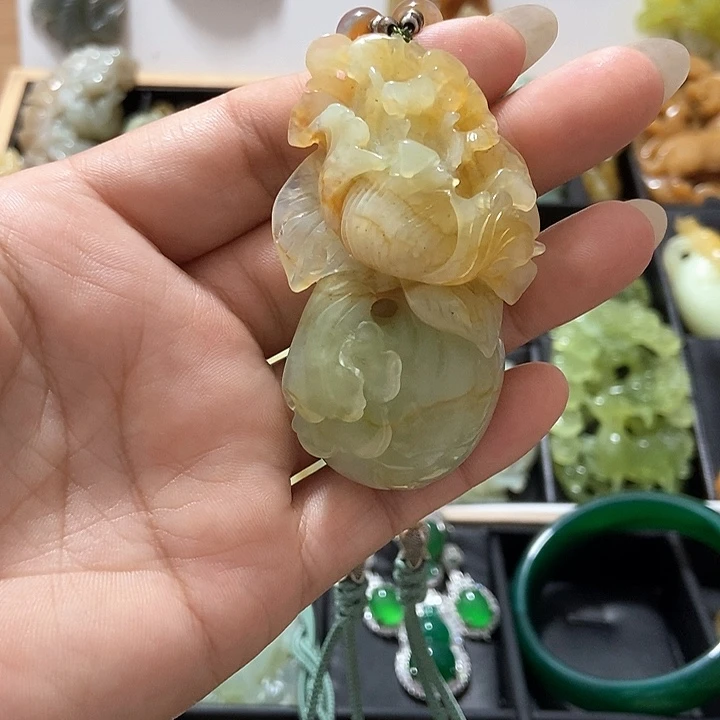～***～蛇纹石玉未镶嵌挂件