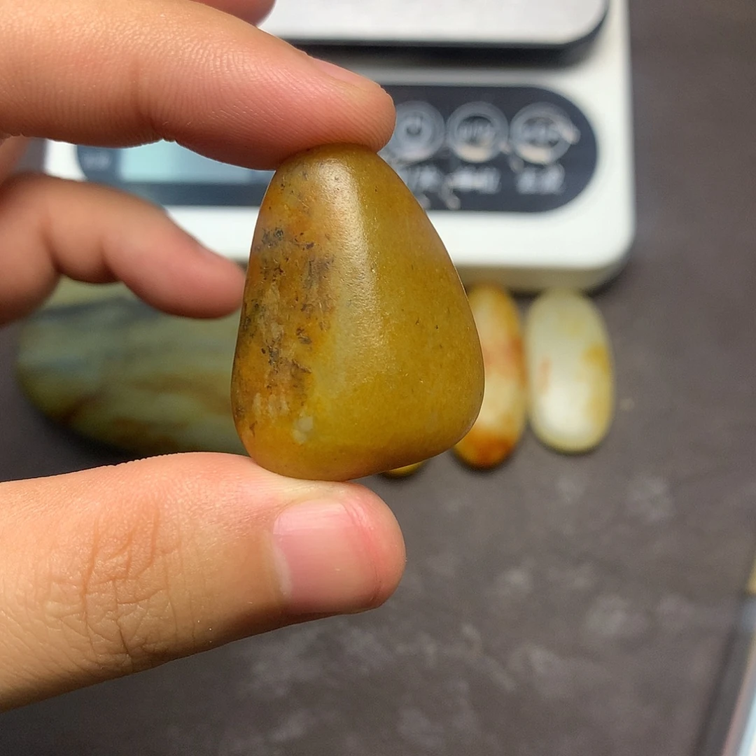 和田玉（糖玉）未镶嵌挂件