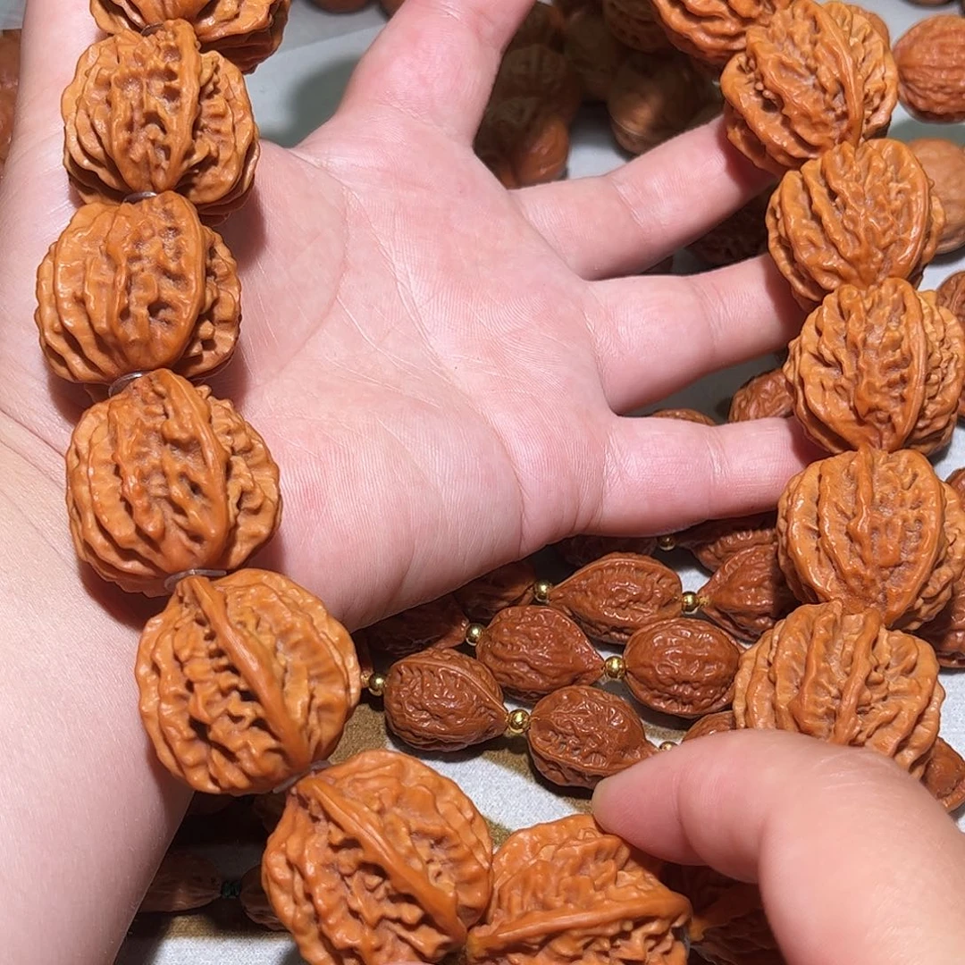 文玩核桃吊坠龙脊八棱手持