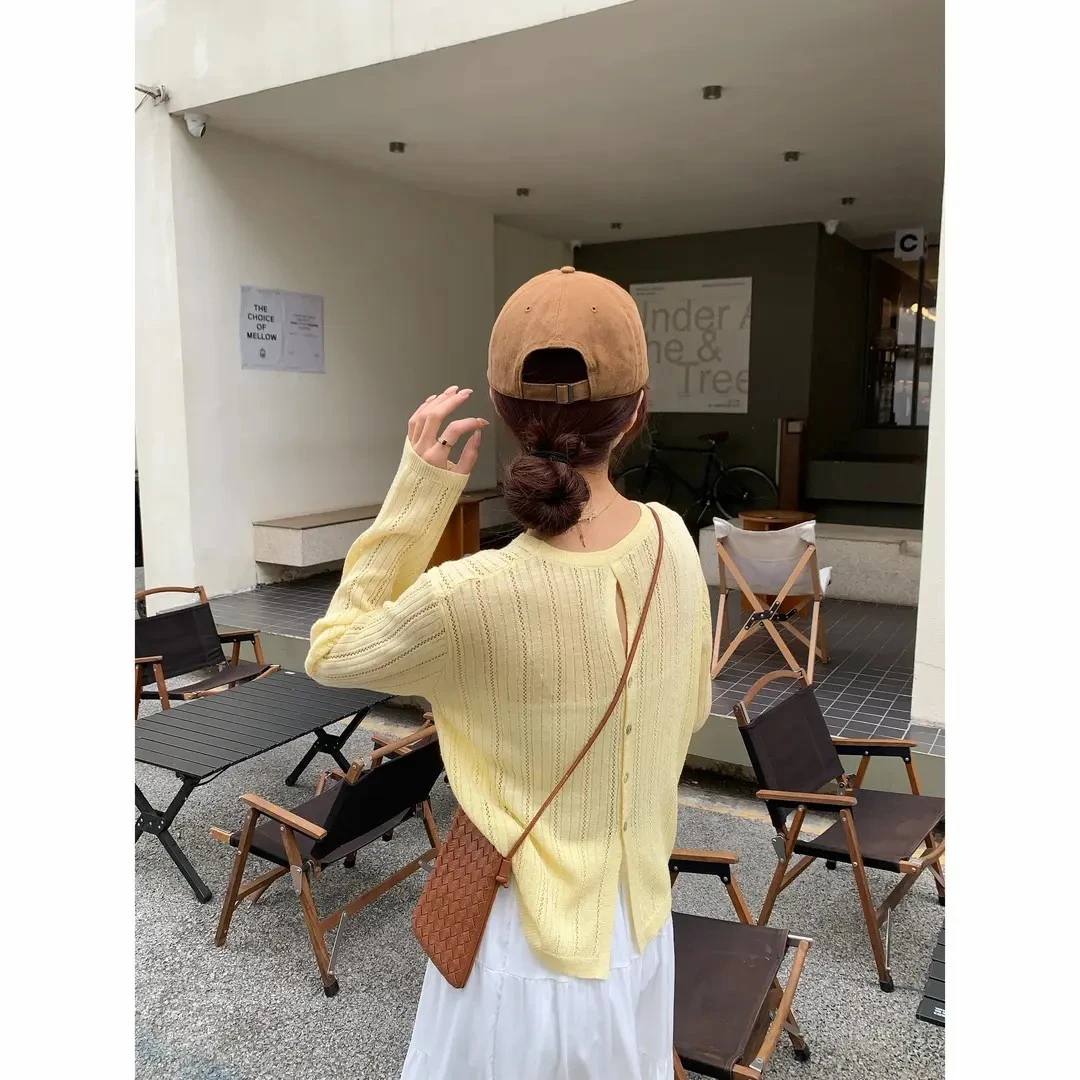 潮流设计感后背单排扣镂空薄款长袖针织衫女春夏新款百搭气质时尚