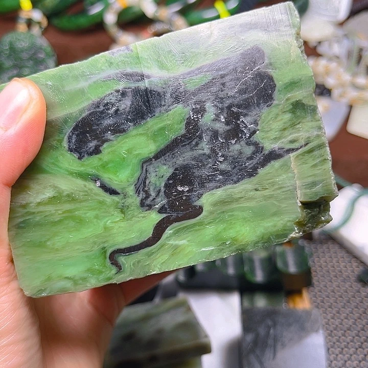 和田玉未镶嵌珠宝半成品伊***斯