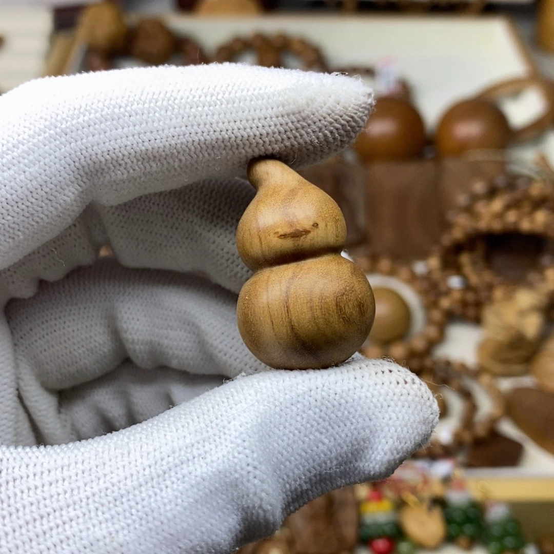 吊坠檀香木印度迈索尔老山檀3.2*2.0留疤葫芦