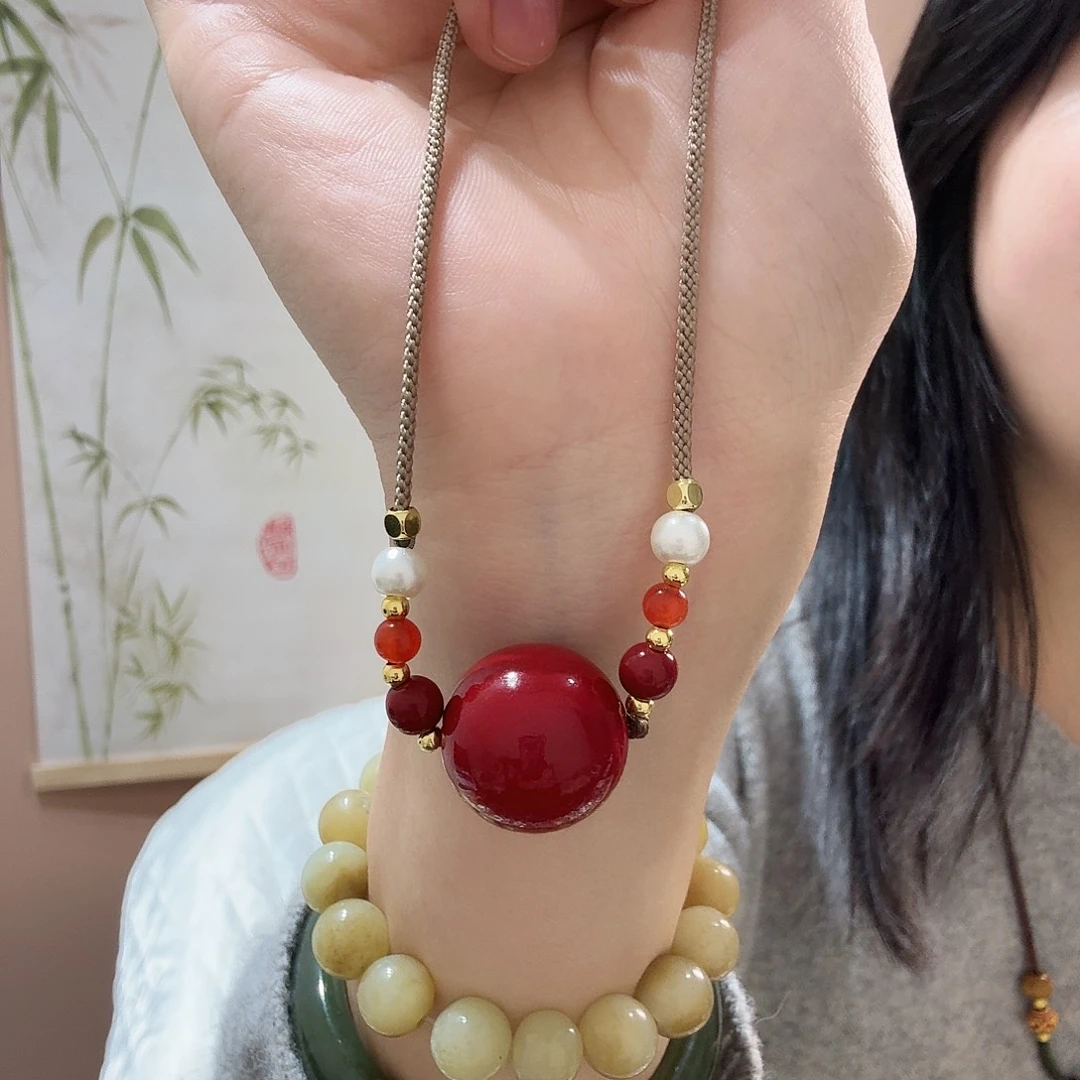 蛇纹石玉未镶嵌颈饰