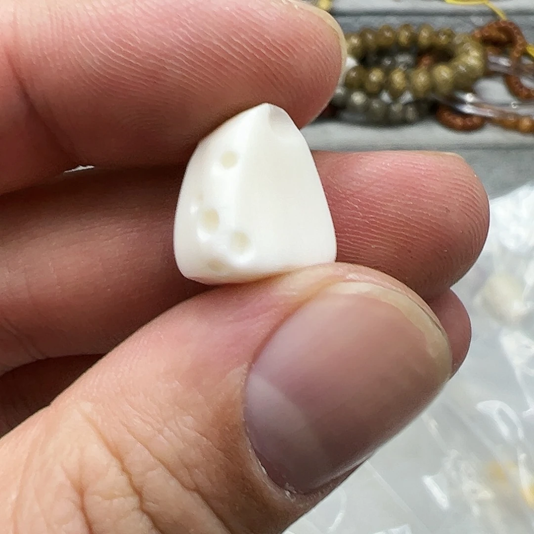 驼骨其他53驼骨三角奶酪配饰一个