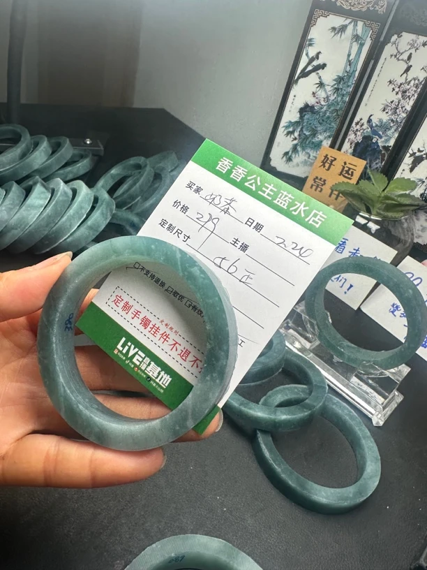 天然翡翠手镯A货定制未镶嵌