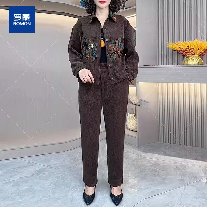 罗蒙妈妈装秋冬款复古洋气减龄拼接套装中老年女宽松显瘦两件套