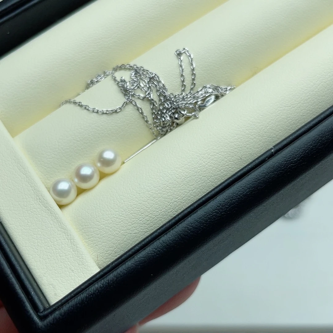 淡水珍珠颈饰银S925镶嵌m****儿