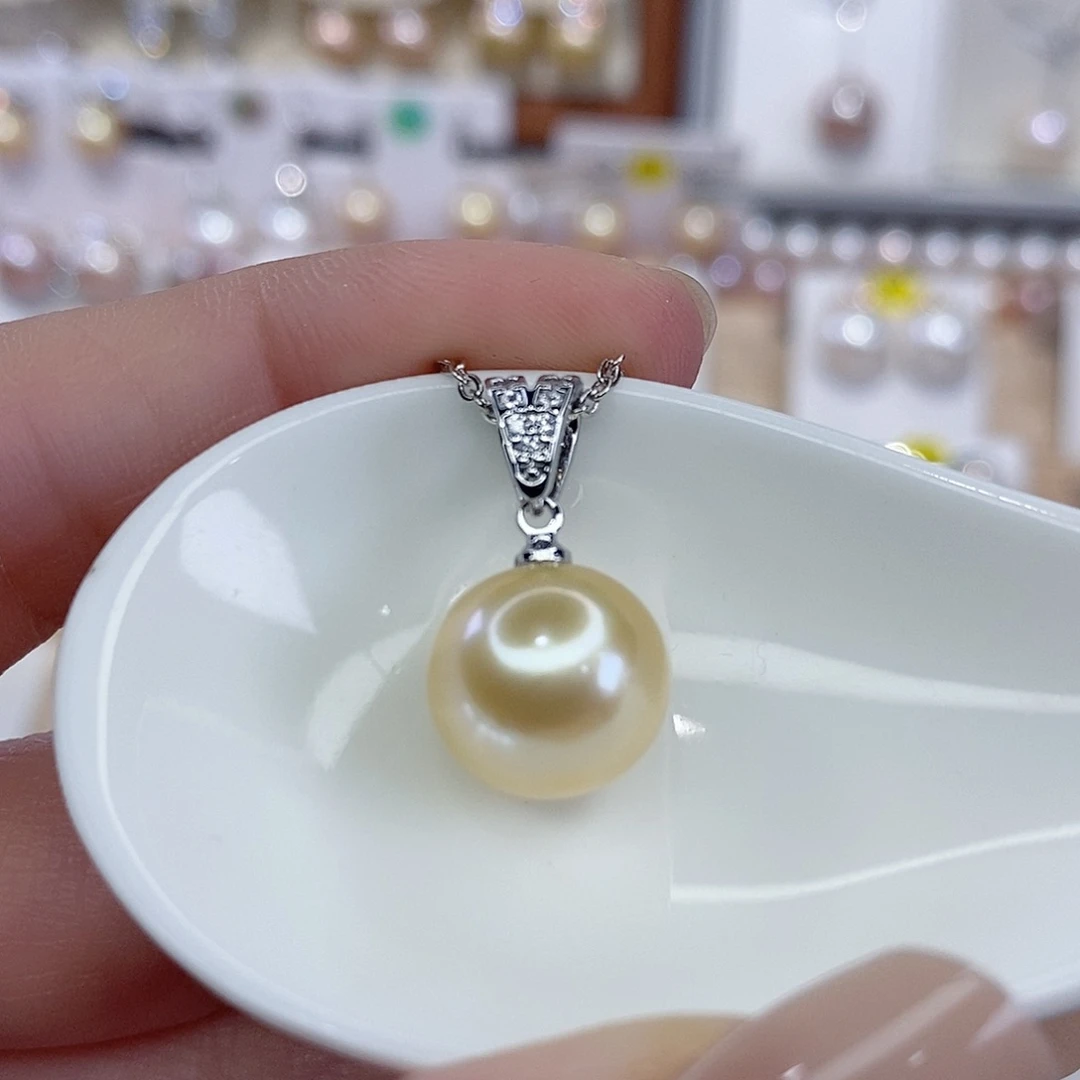 淡水珍珠合金颈饰