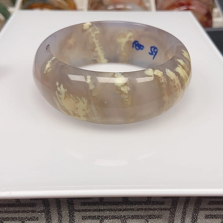 玛瑙/玉髓手镯未镶嵌善****活