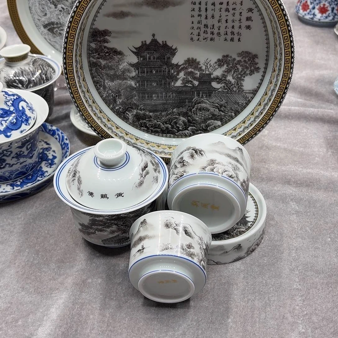 景德镇市和上海浦东新