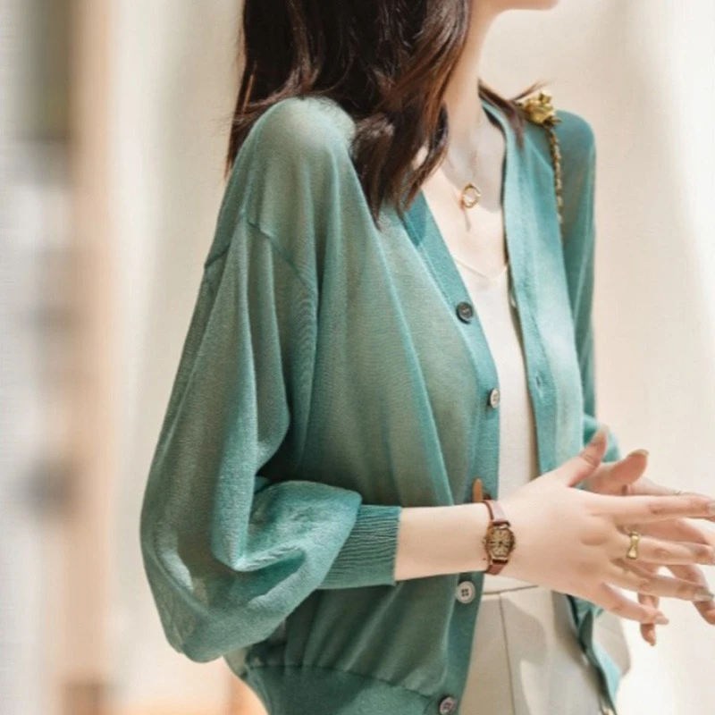 夏季薄款小香风V领冰丝针织开衫女空调衫配吊带裙子防晒罩衫上衣