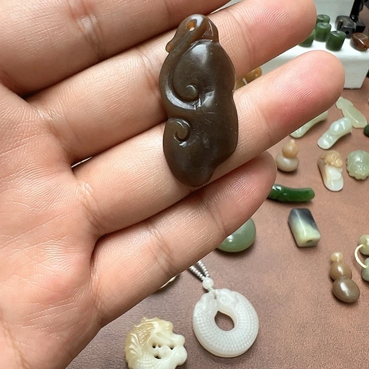 未镶嵌和田玉珠宝半成品