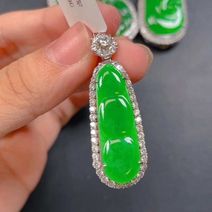 【闪购商品】颈饰银S925镶嵌翡翠翡翠