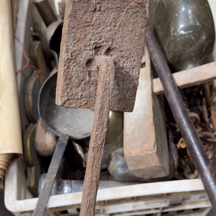 大***姐一物一图，工艺品。