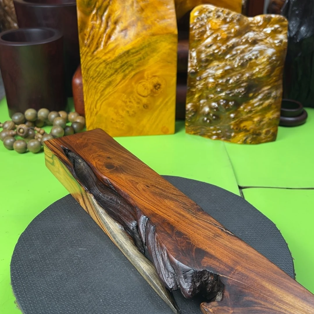 大果紫檀（缅甸花梨）保*