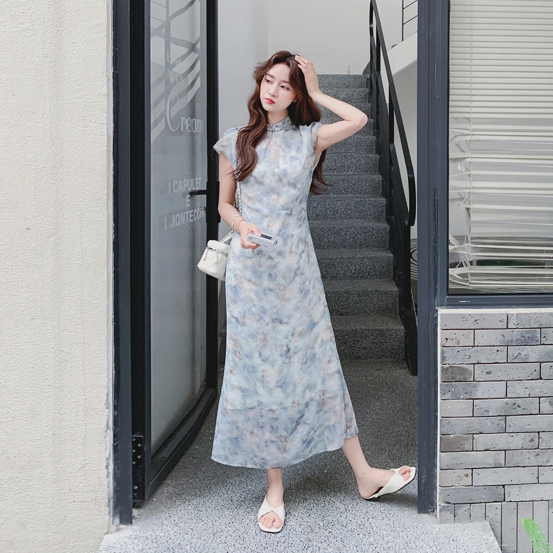 绝美新中式改良旗袍连衣裙女夏2025新款高级感气质扎染碎花长裙子