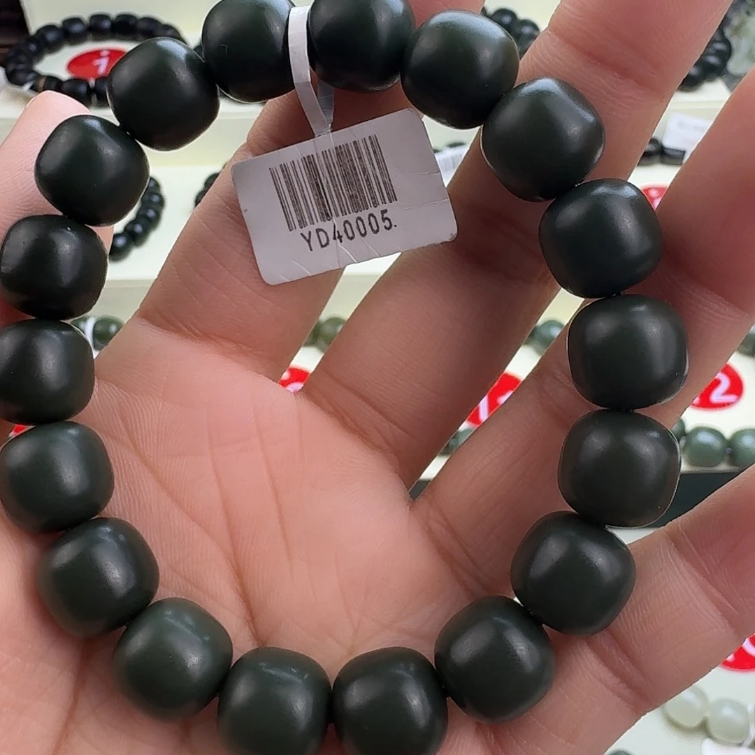 和田玉未镶嵌手串