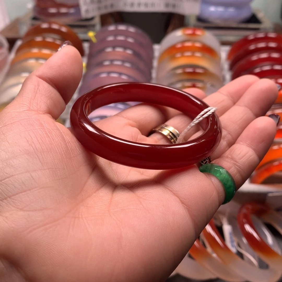 玛瑙/玉髓手镯未镶嵌