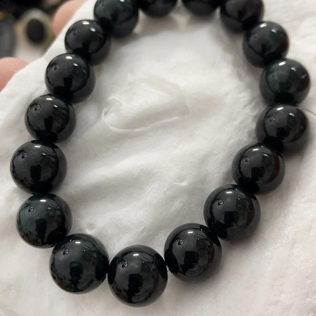 翡翠未镶嵌颈饰翡翠12