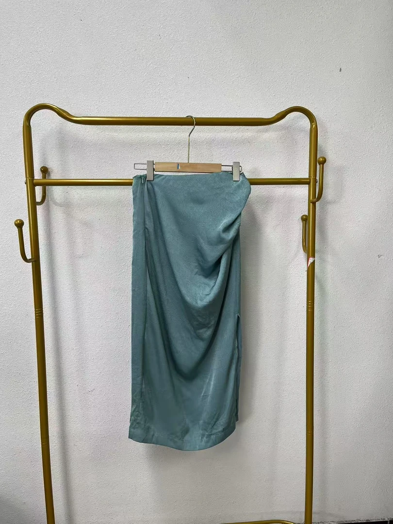 U家剪标   8仓B4-14-1355款   浅蓝色开叉工装半身裙