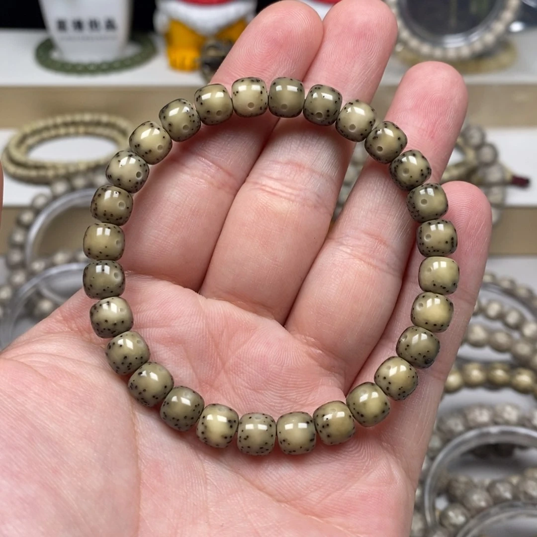 星月菩提手串玩***?大眼睛