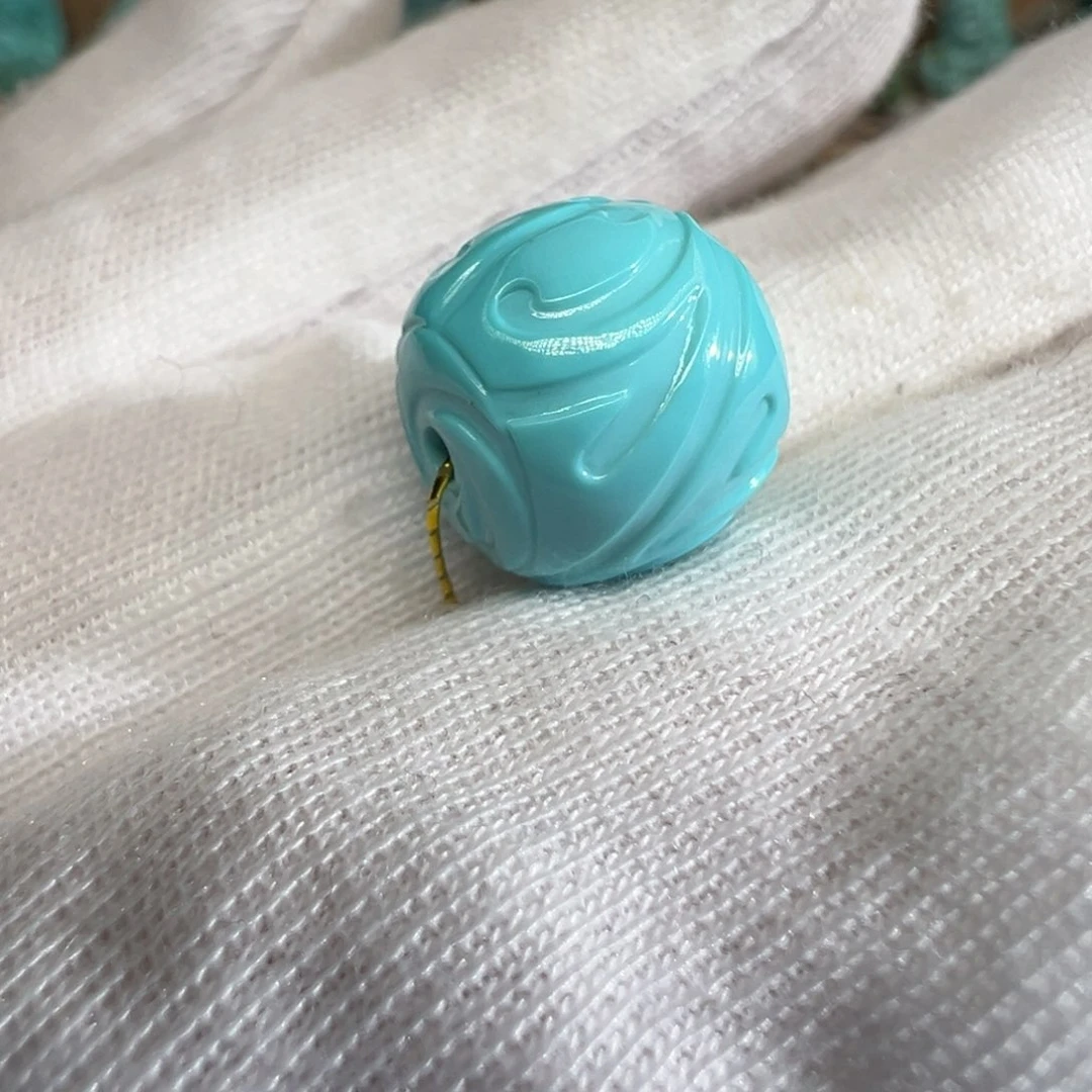 绿松石配饰未镶嵌