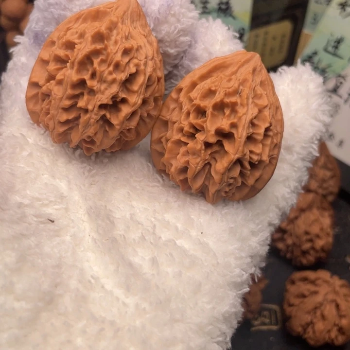 洋***洋核桃秦岭山地核桃鸡心