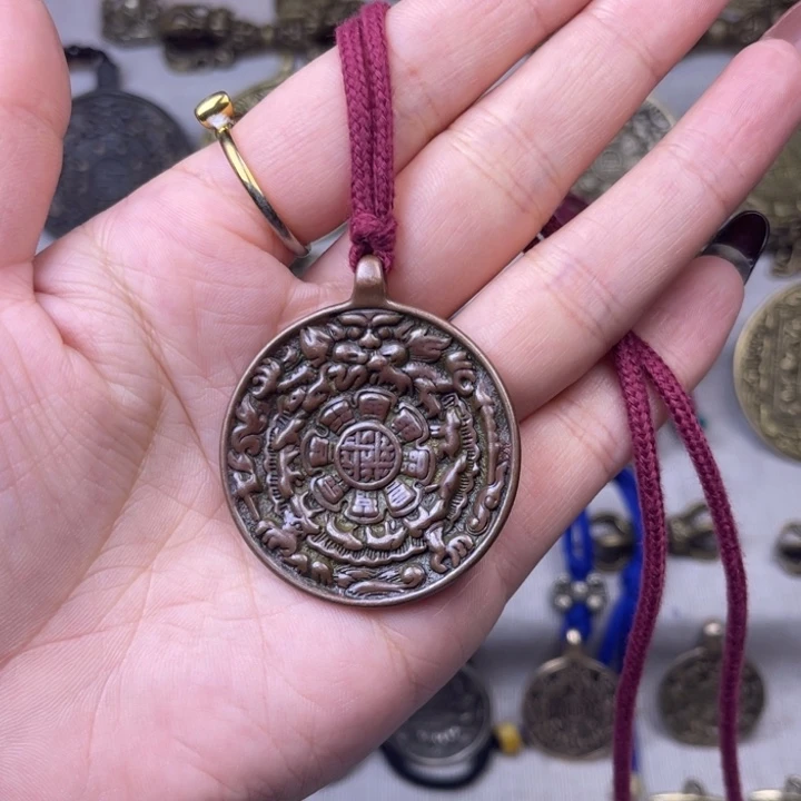 凡***.泥塑特色手工艺品