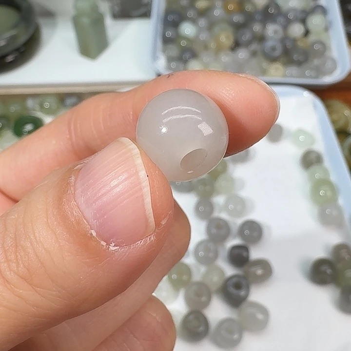 和田玉未镶嵌颈饰54