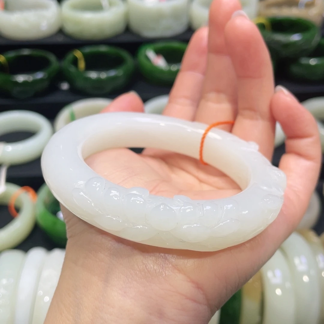 未镶嵌手镯和田玉16