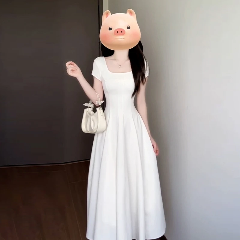 法式高级感白色方领连衣裙子女夏季2025新款独特漂亮掐腰显瘦长裙