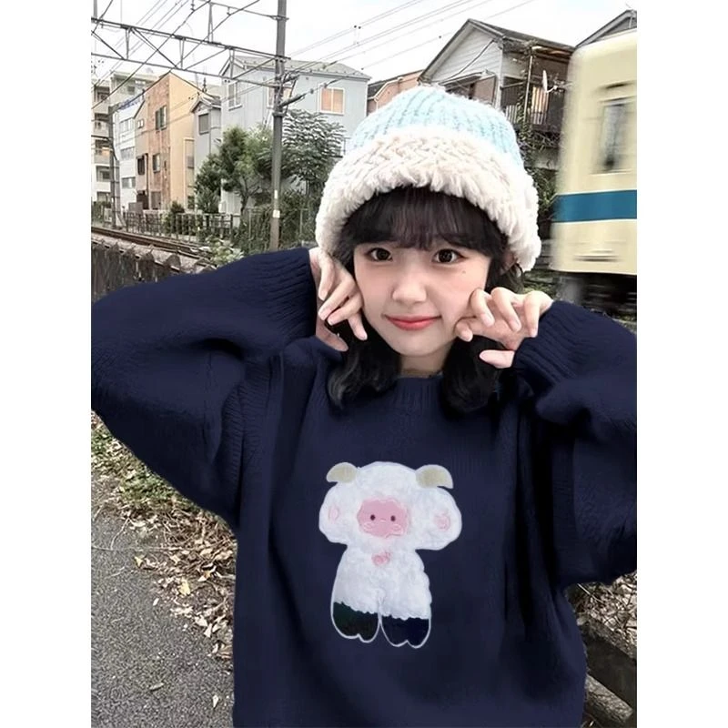 新款藏青色小羊圆领秋冬季毛衣男女款印花套头宽松百搭针织衫上衣