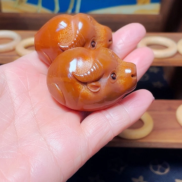 把件橄榄核牛生命