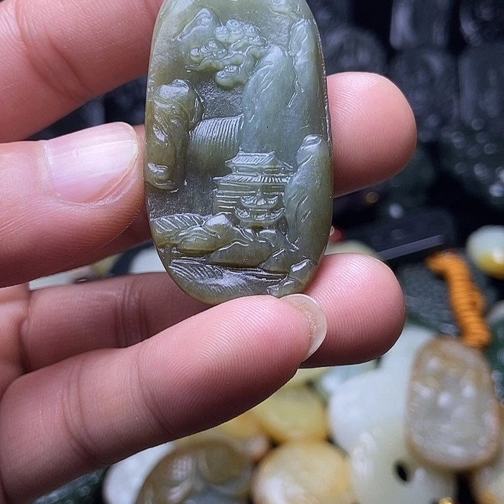 颈饰未镶嵌和田玉