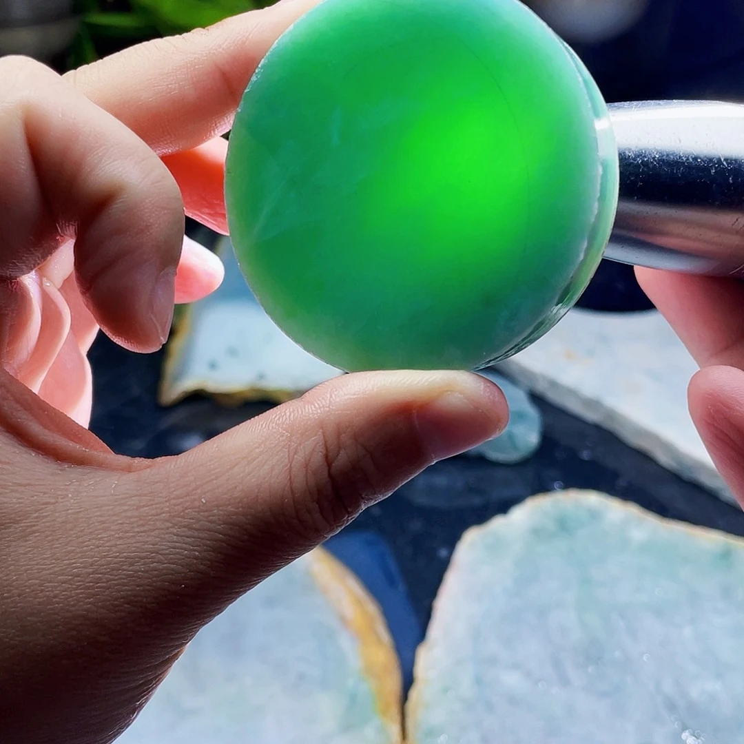 翡翠未镶嵌颈饰毛料18