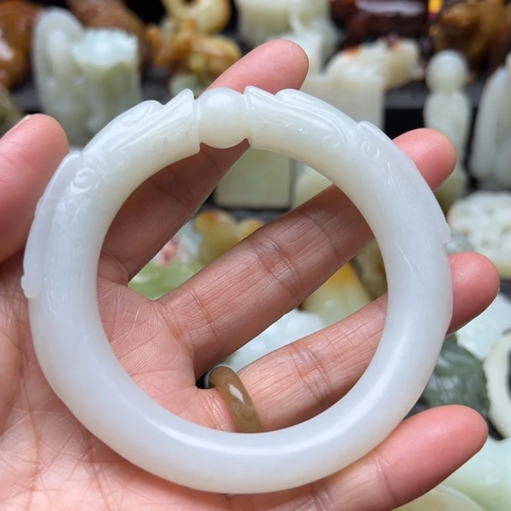 未镶嵌手镯和田玉（糖玉）