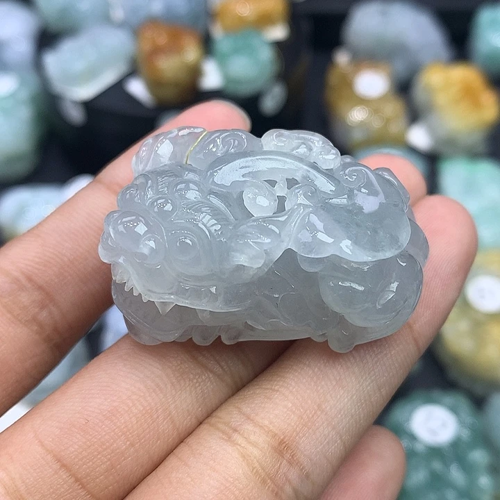 你***存颈饰未镶嵌翡翠天然缅甸翡翠
